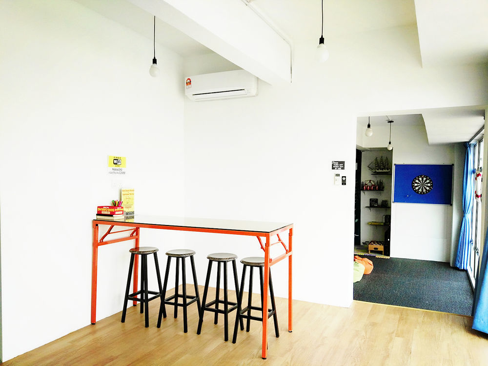 Roof Talk Theme Hostel Johor Bahru Exteriör bild